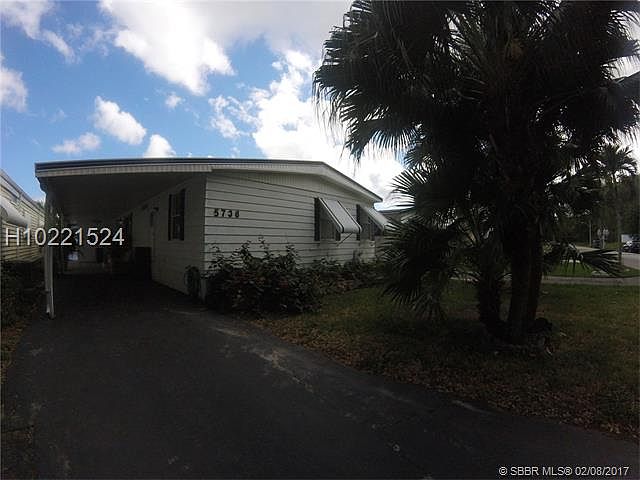 1st image of 5736 Lagoon Dr
