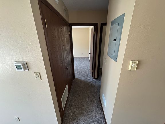 5th image of 1401 Woodland Dr #2