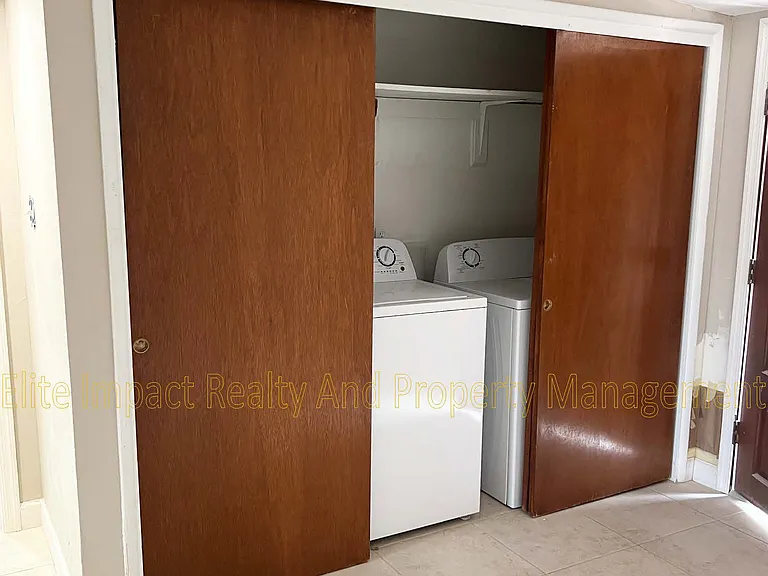 2637 N Wilson Ave — Photo 8