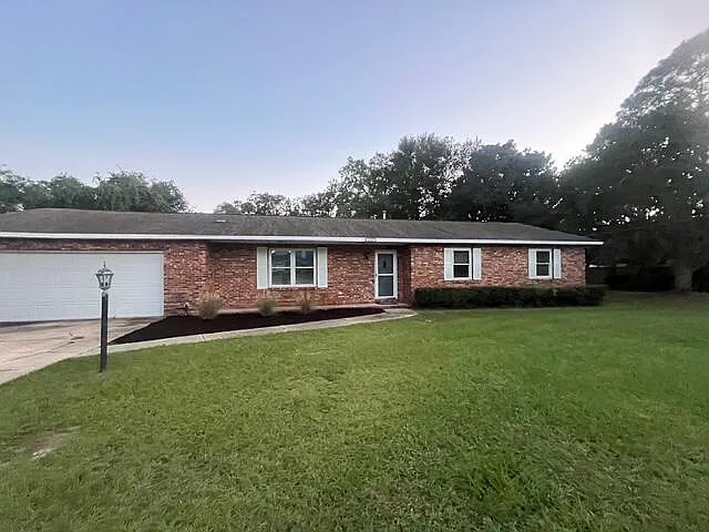 3 bed, 1412 sqft, $2,150 — Photo 1
