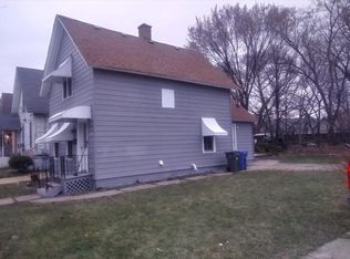 535 Grace St, Elgin, IL 60120