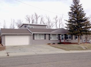 1900 Summit Dr, Casper, WY 82604