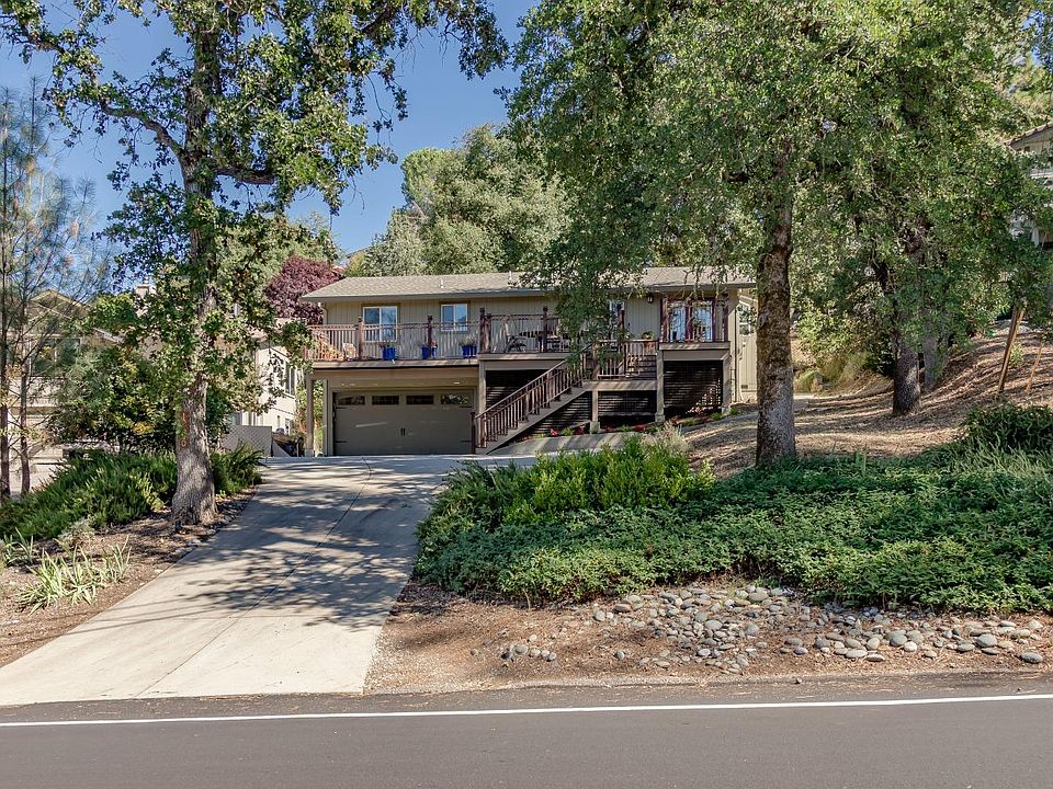 1st image of 12600 Torrey Pines Dr