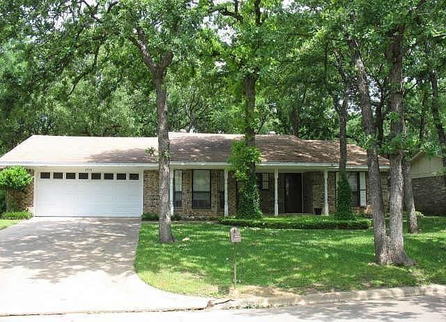 1st image of 2958 Columbine Dr