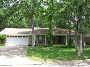 2958 Columbine Dr, Grapevine, TX 76051