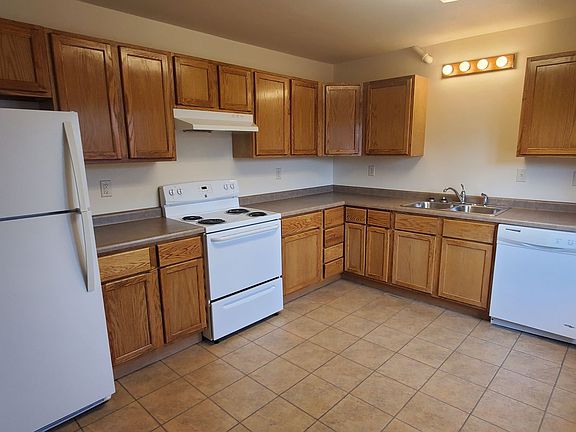 3rd image of 2619 Henry Ave #2621