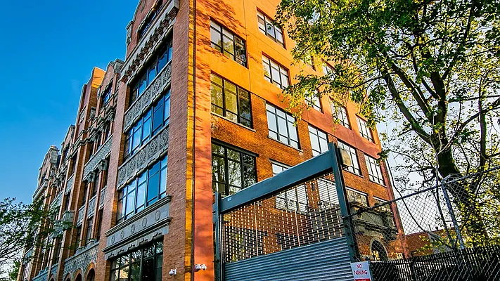 Rented by Nooklyn NYC LLC | media 16