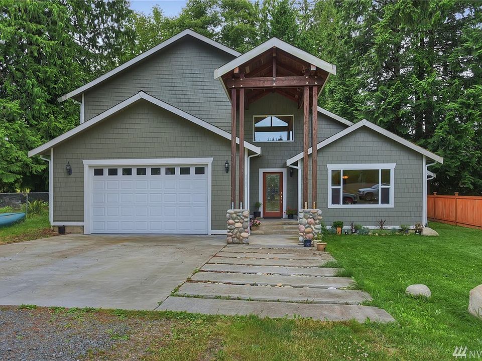 Great street appeal. Lots of parking. Also parking along street. Very impressive custom home. 