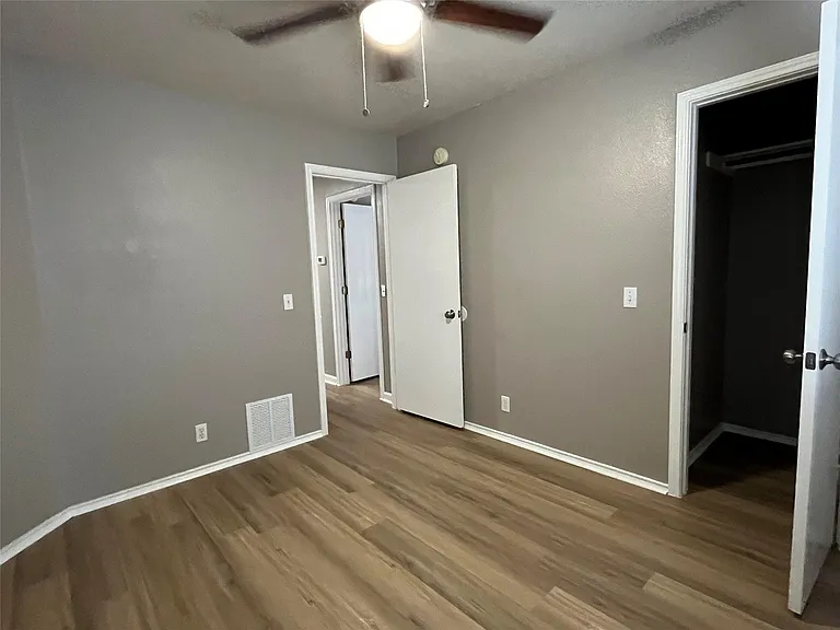15106 Chamberlain Ct — Photo 29
