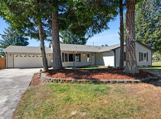 160 Skylark Ct E, Allyn, WA 98524