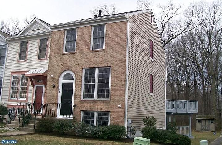 1st image of 422 Corato Ct