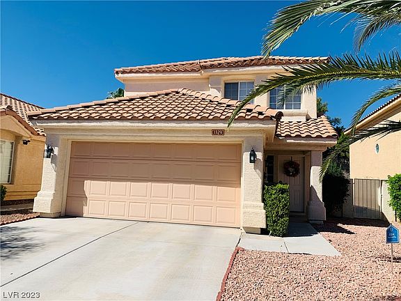5th image of 1329 Desert Hills Dr