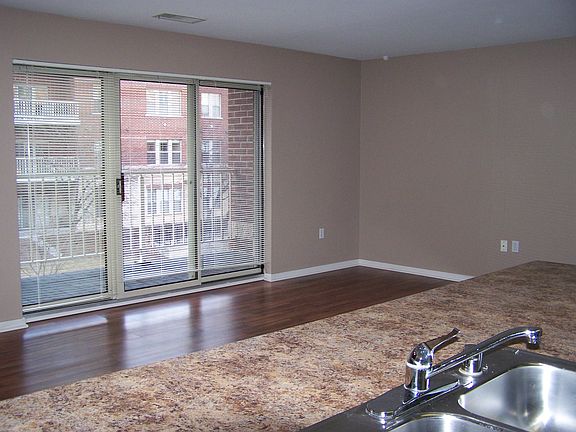 5th image of 118 S Washington St Ste A227
