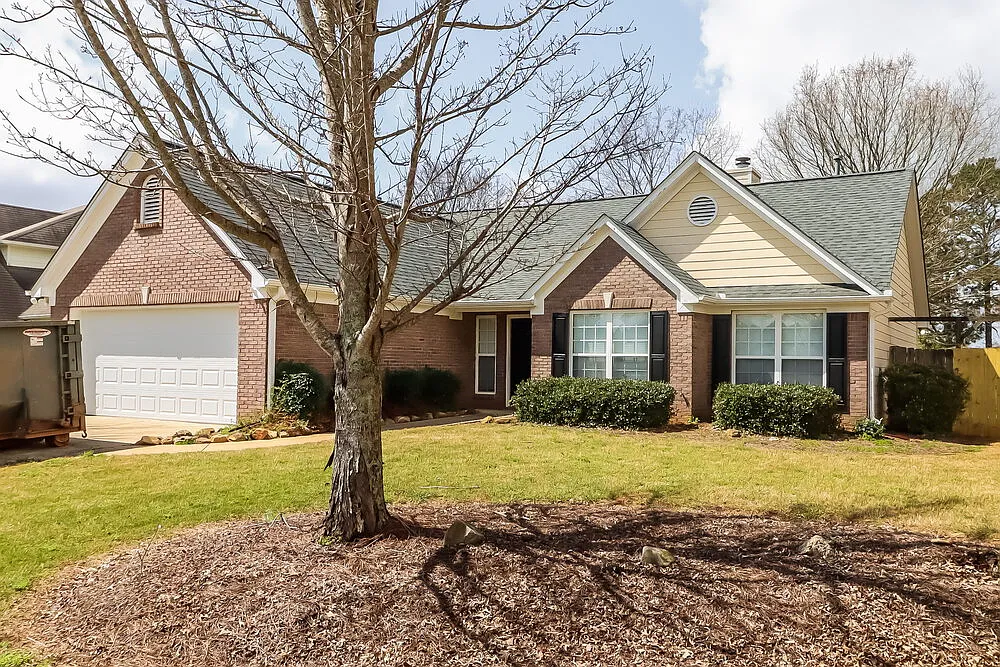3 bed, 2.0 bath, 1564 sqft, $1,930 — Photo 3