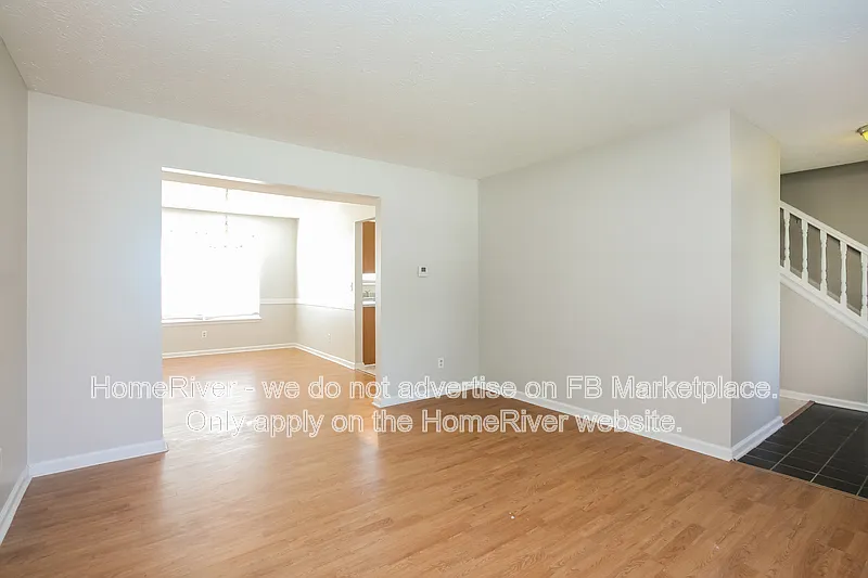 4 bed, 2.5 bath, 2072 sqft, $1,895 — Photo 4