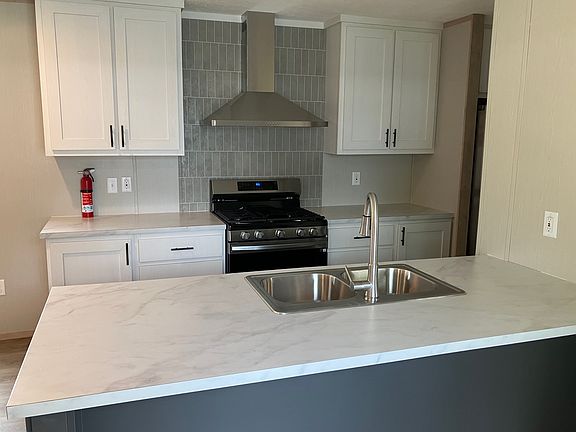 4th image of 1062 S Park Dr #1062