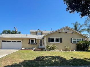 1017 W Crestview St, Corona, CA 92882