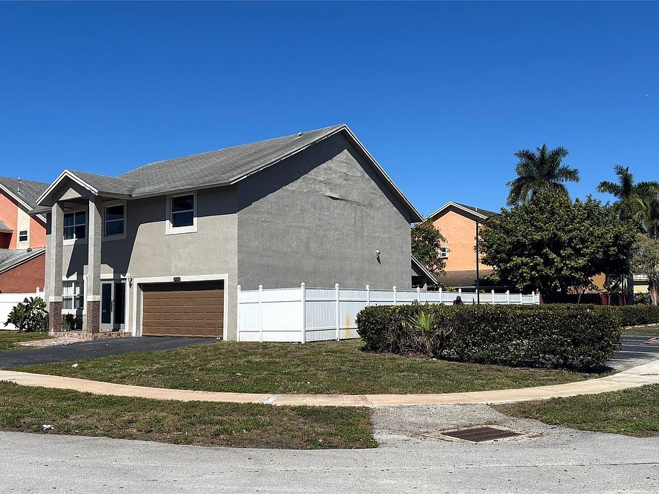 2nd image of 9711 SW 13th Street