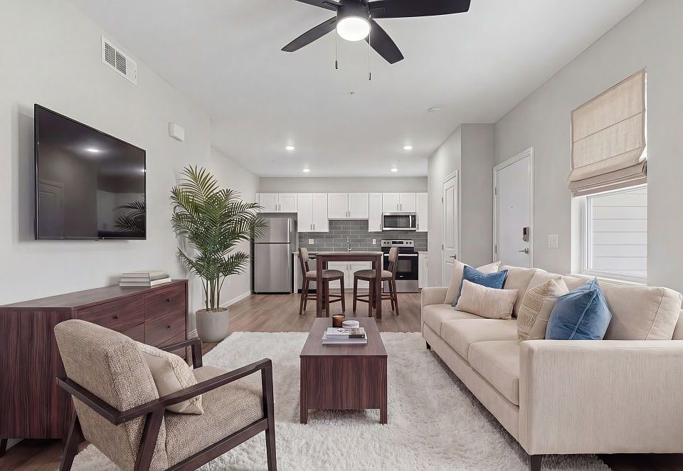 Summit on Boulder Living Room and Kitchen