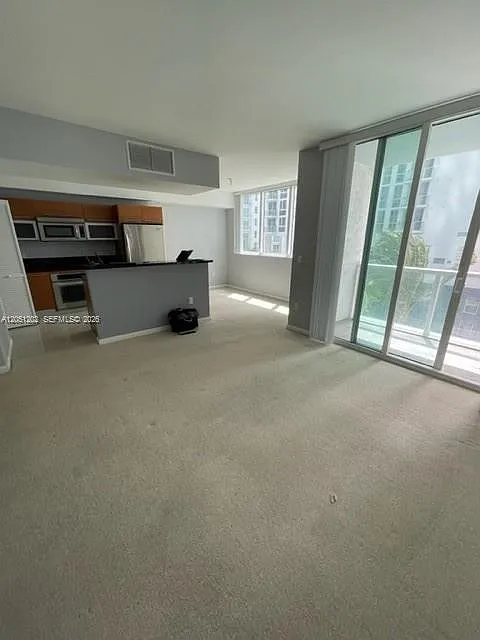 Vizcayne South Condo — Photo 4