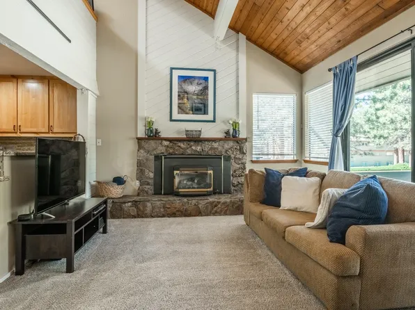 141 Arrowhead Dr #2, Mammoth Lakes, CA 93546