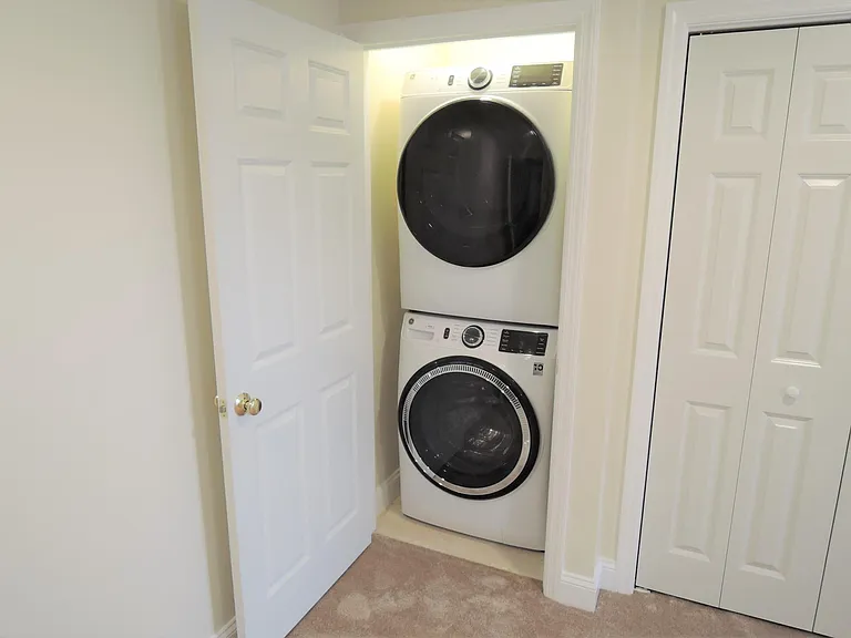Full Size Washer & Dryer