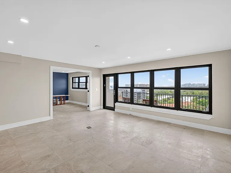 3200 Port Royale Dr N #1205 — Photo 8