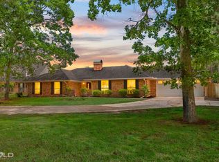 92 S Meadow Ln, Haughton, LA 71037