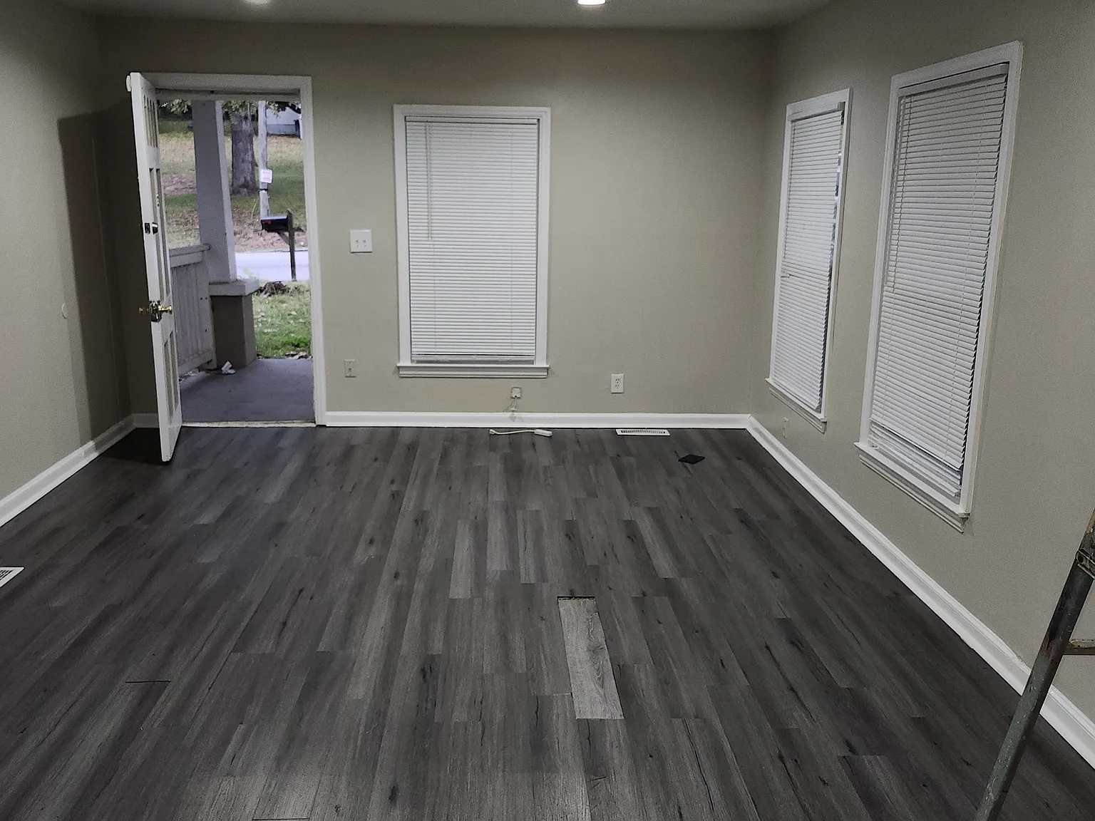 4 bed, 1320 sqft, $1,900 — Photo 3