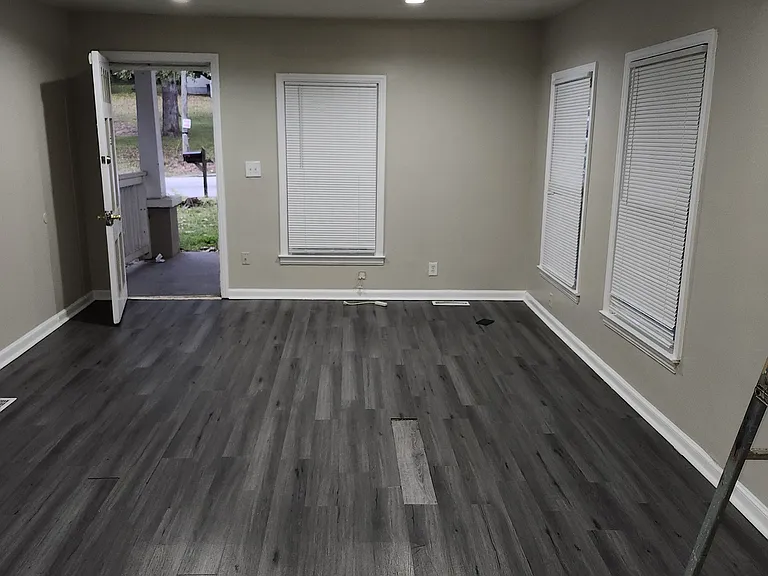 2401 Macon Dr SW — Photo 3
