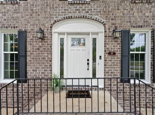 9 Windsor Dr, Charleston, SC 29407