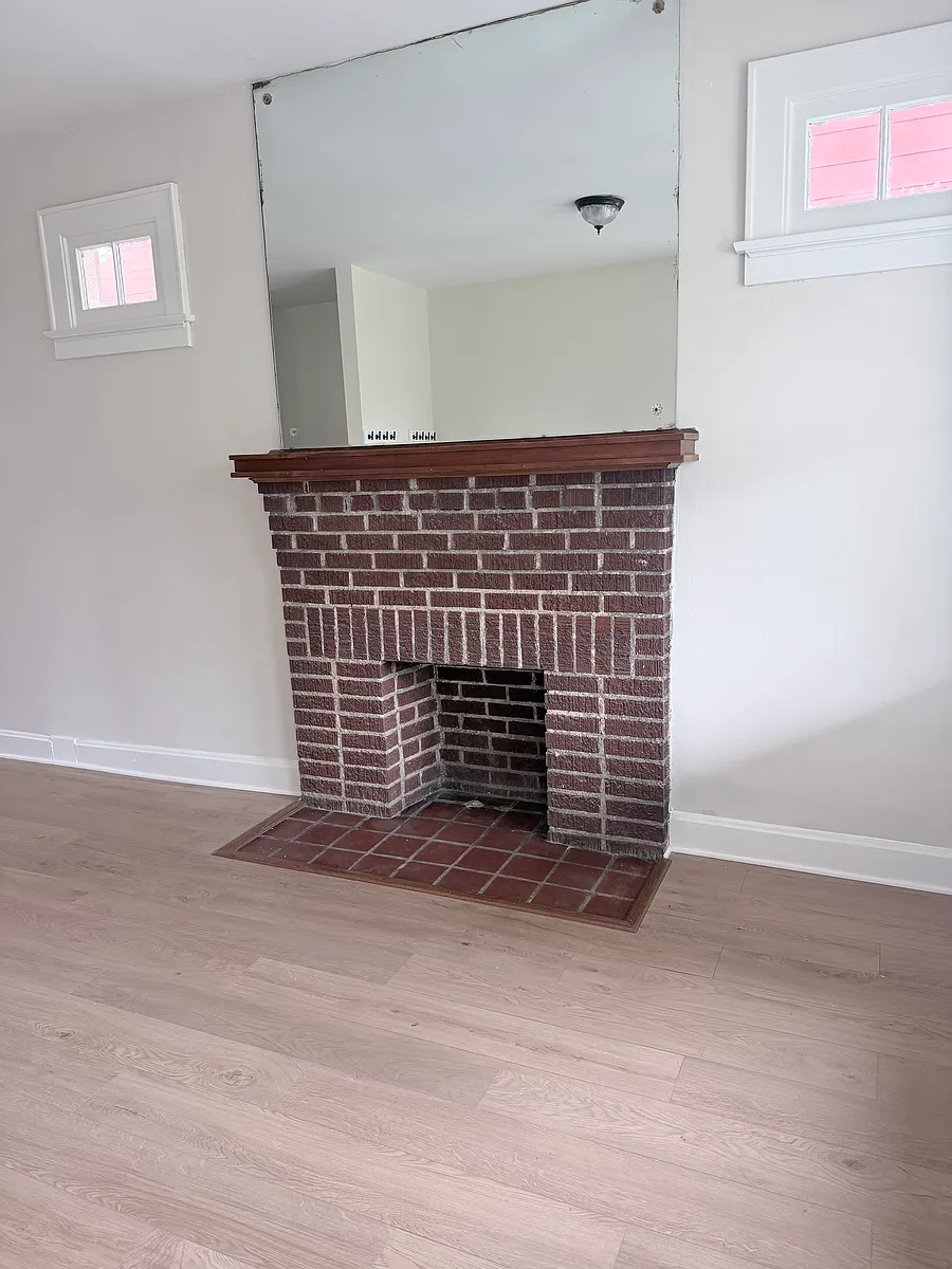 Building Photo - 785 Thurman Ave
