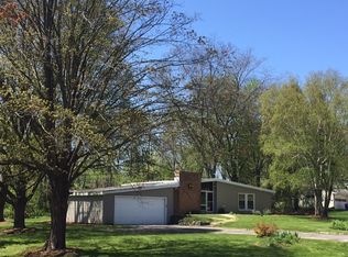 17835 Maple Tree Ln, Brookfield, WI 53045