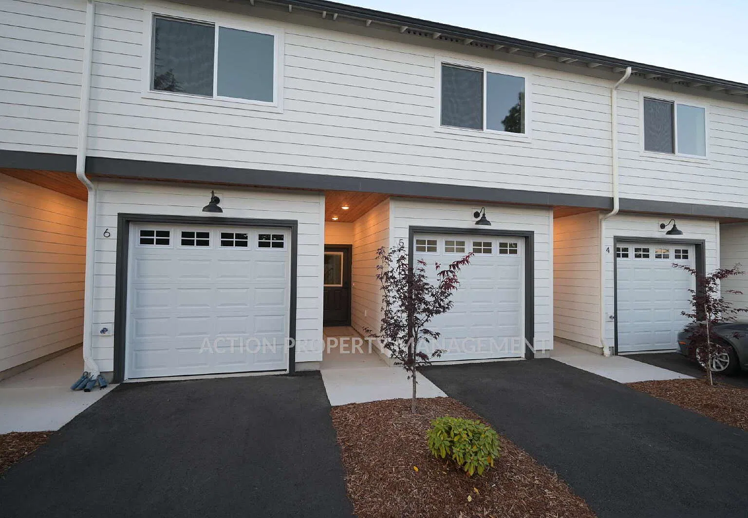 2 bed, 2.5 bath, 1663 sqft, $2,300 — Photo 4