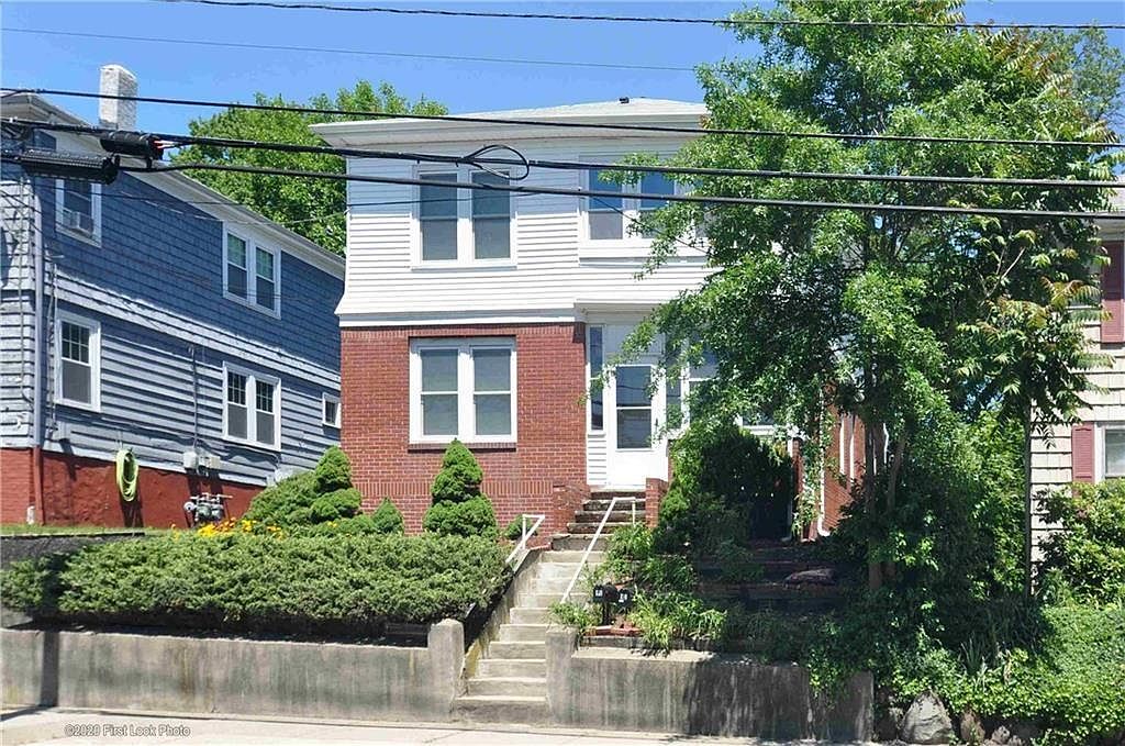 90 Pitman St Providence Ri 02906 Mls 1259979 Zillow