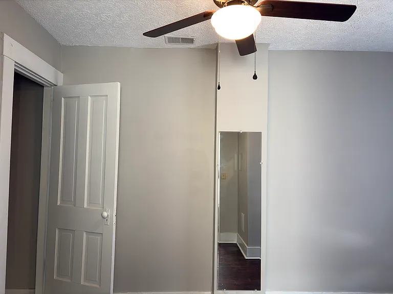 2400 Findley Ave — Photo 13