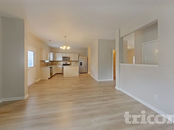 3rd image of 283 Pernell Dr