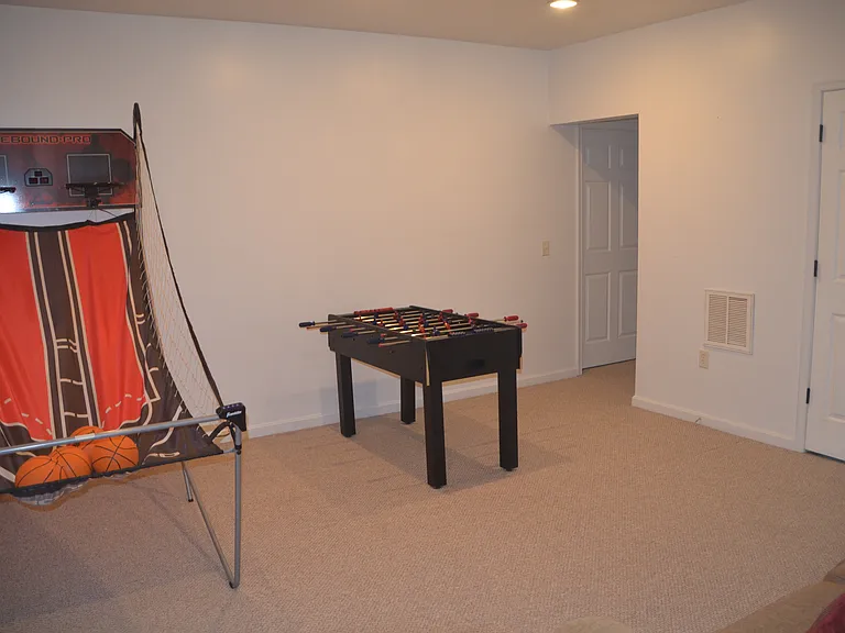 25 Tracey Ln — Photo 28