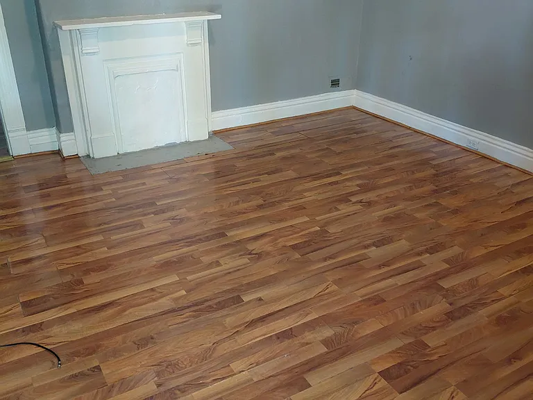1710 Columbia St — Photo 5