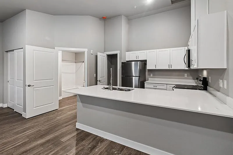 Studio - Norpoint Landing