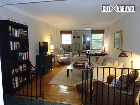 3rd image of 210-218 W 19th St APT 2A