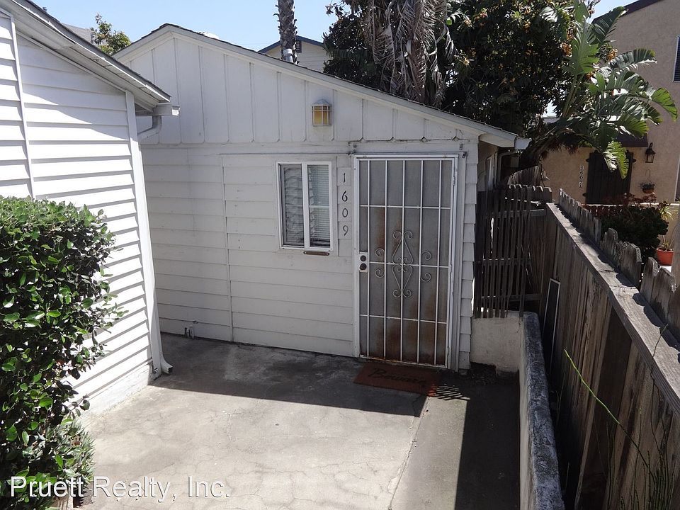 1st image of 1609 Diamond St