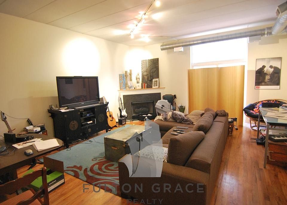 1st image of 2356 N Elston Ave APT 203