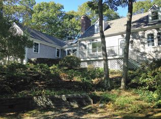 978 Bumps River Rd, Centerville, MA 02632
