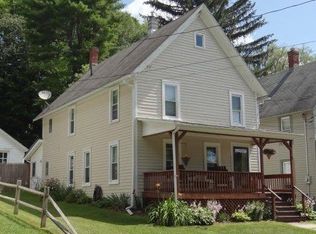 8 Grant St, Oxford, NY 13830