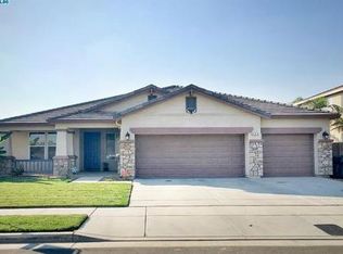 235 Hampton St, Tulare, CA 93274