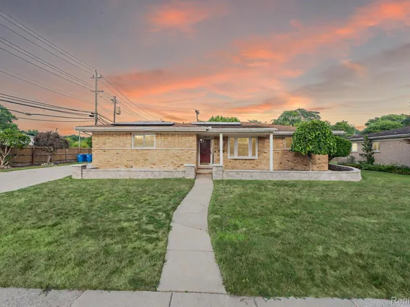 32930 Coventry Pl, Warren, MI 48093