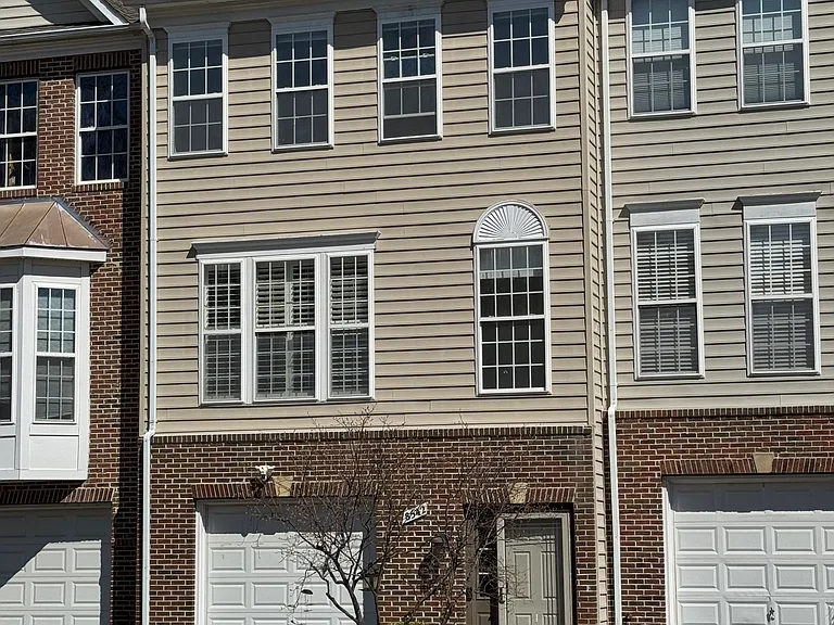 8542 Albert Ln — Photo 1