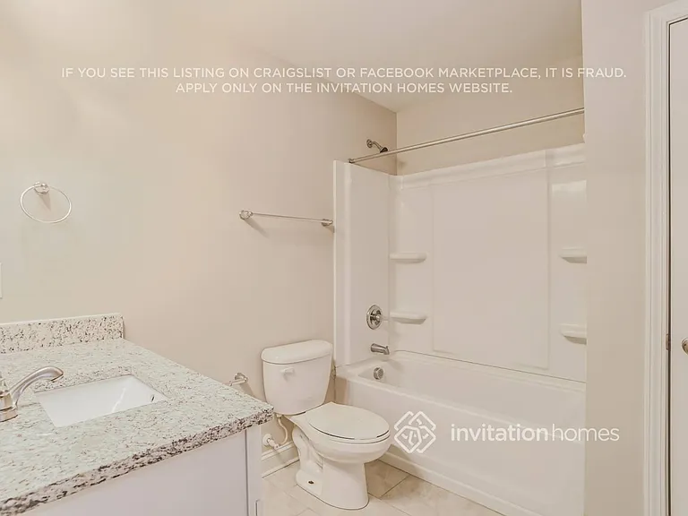 5626 Colonial Garden Dr — Photo 14