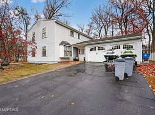 3 Timberline Drive, Howell, NJ 07731